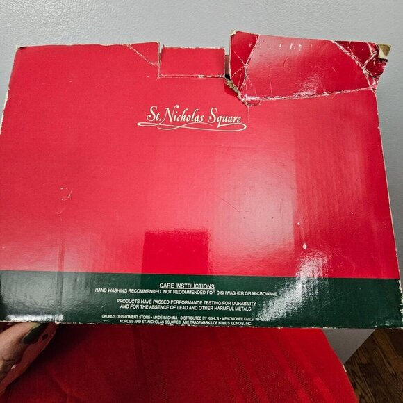 St Nicholas Square Vintage 1999 Festive Santa Claus Round Big Serving Bowl - Picture 9 of 10